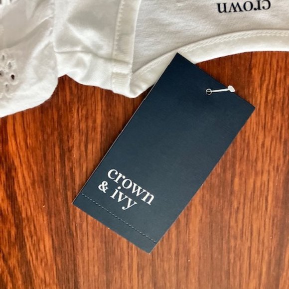 NWT! CROWN & IVY - Girl's Size 5 - White Eyelet Flutter Sleeve Spring/Summer Top - Picture 5 of 7